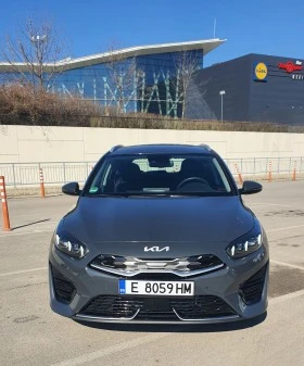 Kia Ceed Plug-in, снимка 1