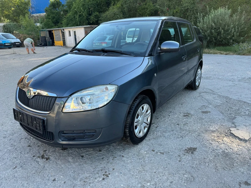 Skoda Fabia 1.4 бензин, снимка 1 - Автомобили и джипове - 46507610