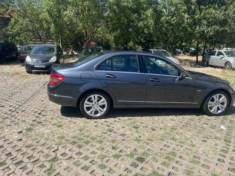 Mercedes-Benz C 220, снимка 3 - Автомобили и джипове - 47157431