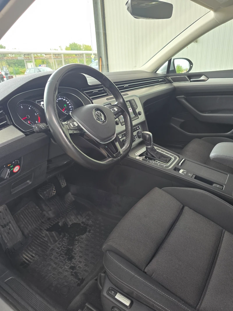 VW Passat 2.0 TDI BLUEMOTION, снимка 5 - Автомобили и джипове - 47393351