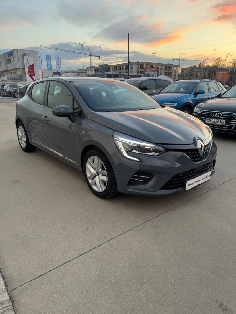 Renault Clio, снимка 4 - Автомобили и джипове - 49047404