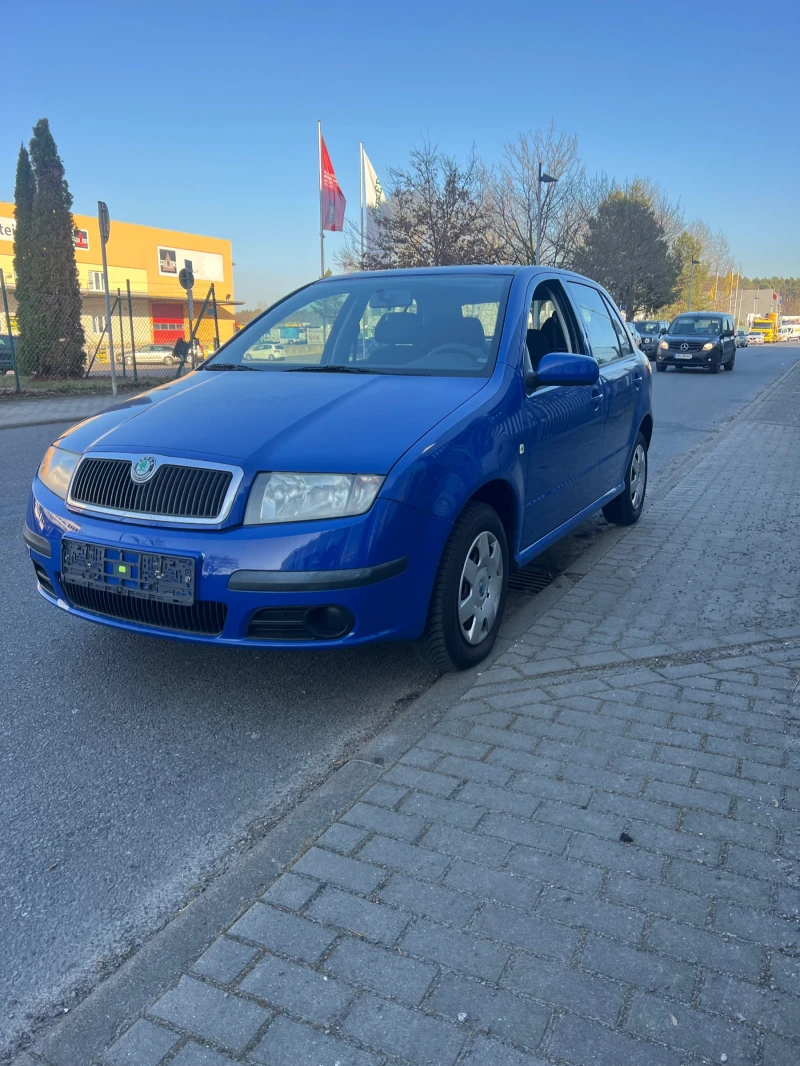 Skoda Fabia, снимка 2 - Автомобили и джипове - 49591993