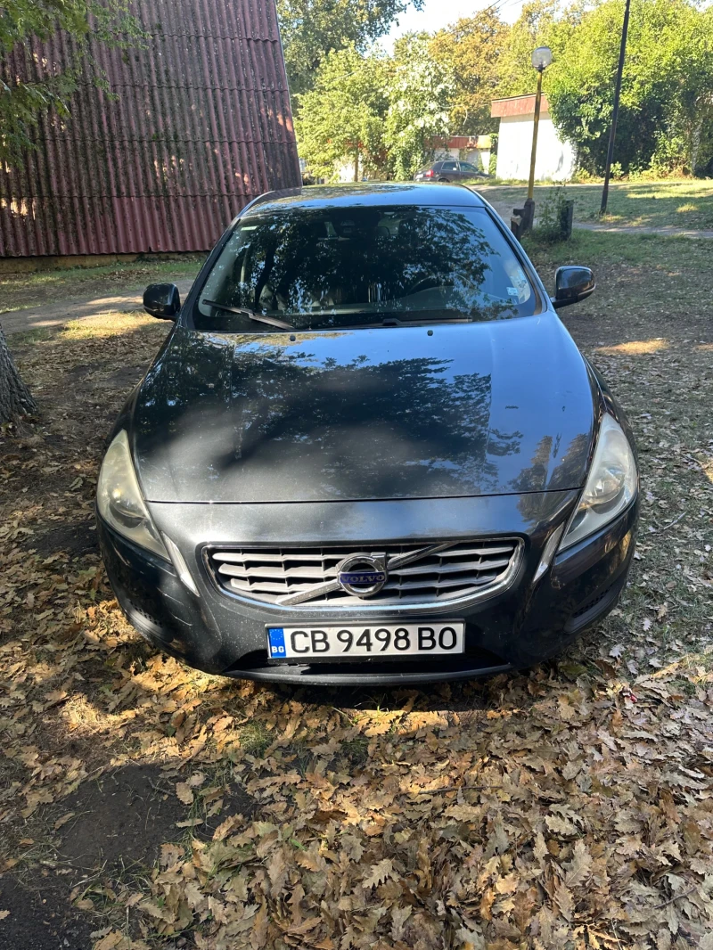 Volvo V60 2.0 D3 Автомат, снимка 6 - Автомобили и джипове - 52908190