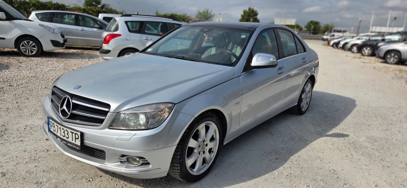 Mercedes-Benz C 320 Avantgarde, снимка 8 - Автомобили и джипове - 51838144