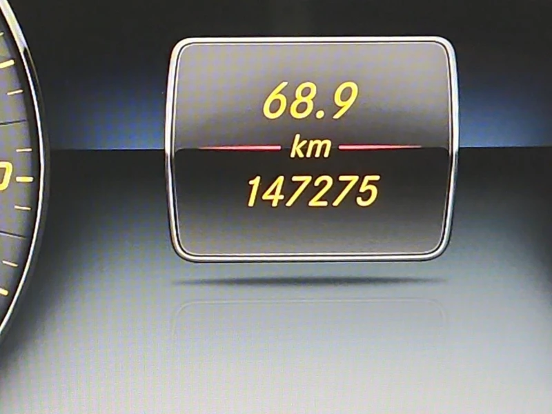 Mercedes-Benz E 300 Burmester* 360* AMG packet* Пано* , снимка 15 - Автомобили и джипове - 52650025