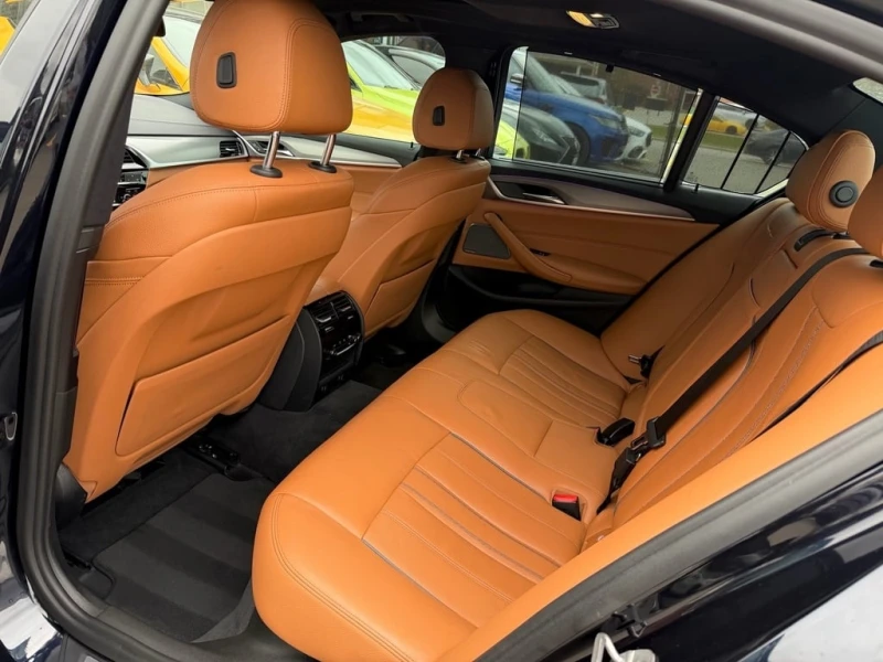 BMW 540 * 540i xDrive| PREM ENHNCD| M SPORT PLUS| * CARFAX, снимка 12 - Автомобили и джипове - 52927991