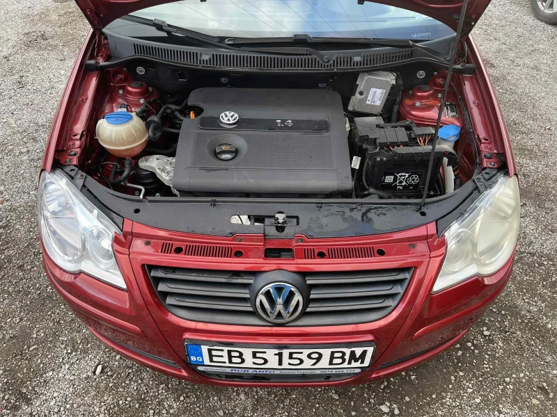 VW Polo 1.4i-75к.с, снимка 17 - Автомобили и джипове - 53040763