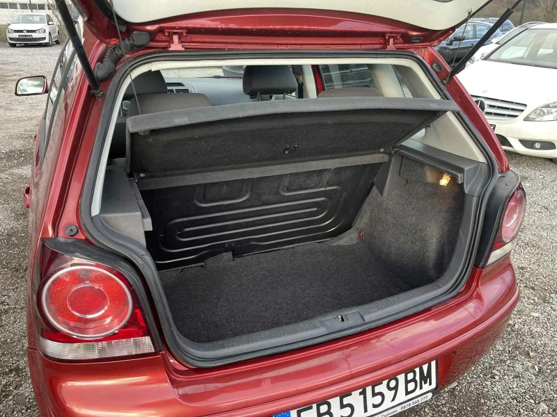 VW Polo 1.4i-75к.с, снимка 14 - Автомобили и джипове - 53040763