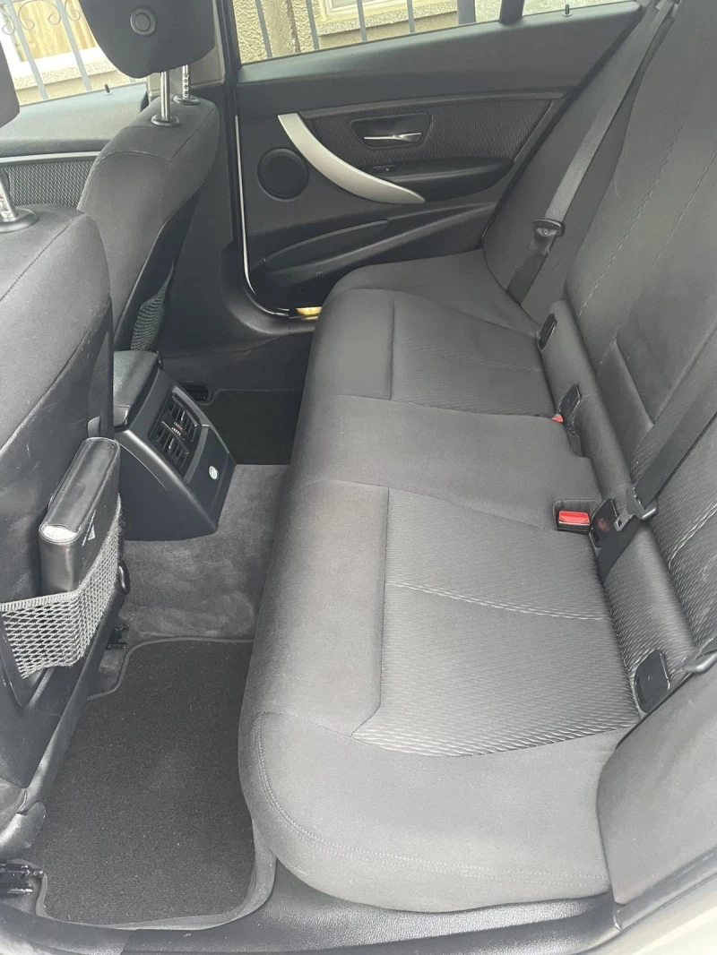 BMW 320, снимка 7 - Автомобили и джипове - 53368658