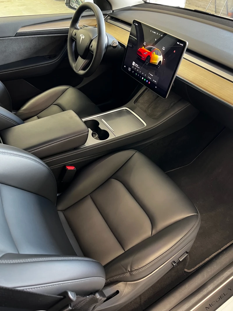 Tesla Model Y Long Range Dual AWD, снимка 11 - Автомобили и джипове - 53507606