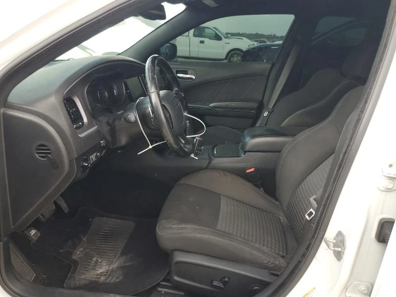 Dodge Charger 5.7L 8 Rear-wheel drive, снимка 9 - Автомобили и джипове - 53074233