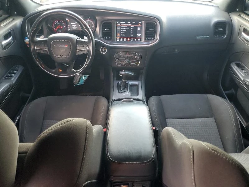 Dodge Charger 5.7L 8 Rear-wheel drive, снимка 10 - Автомобили и джипове - 53074233