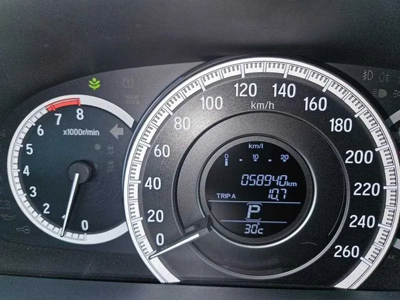 Honda Accord 2.4, снимка 9 - Автомобили и джипове - 55699631
