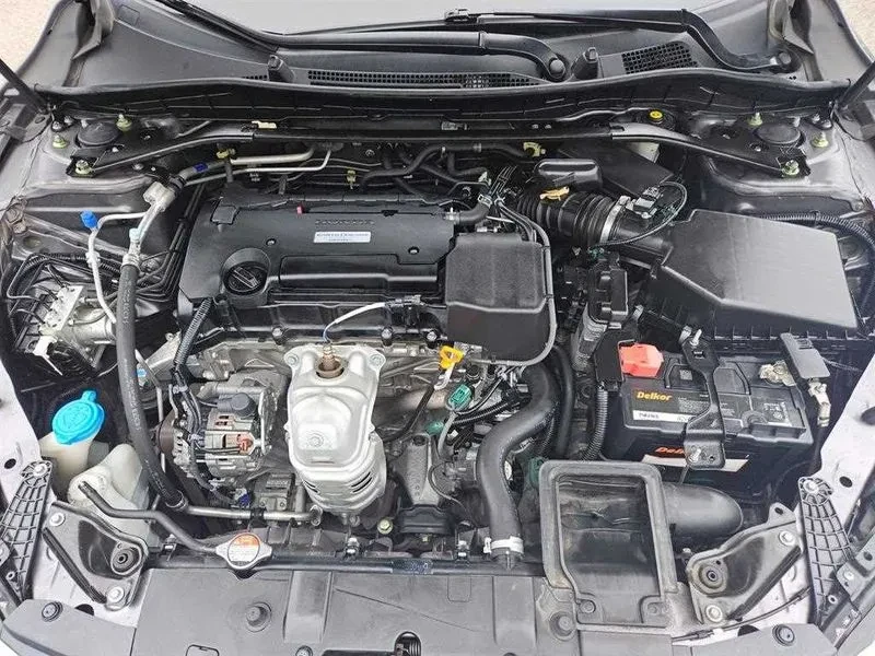 Honda Accord 2.4, снимка 6 - Автомобили и джипове - 55699631