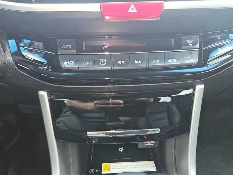 Honda Accord 2.4, снимка 12 - Автомобили и джипове - 55699631