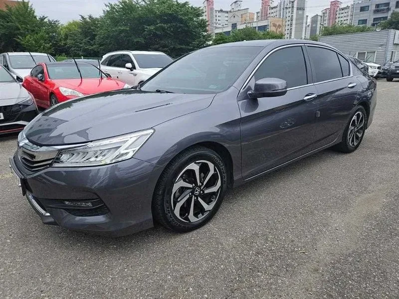 Honda Accord 2.4, снимка 2 - Автомобили и джипове - 55699631