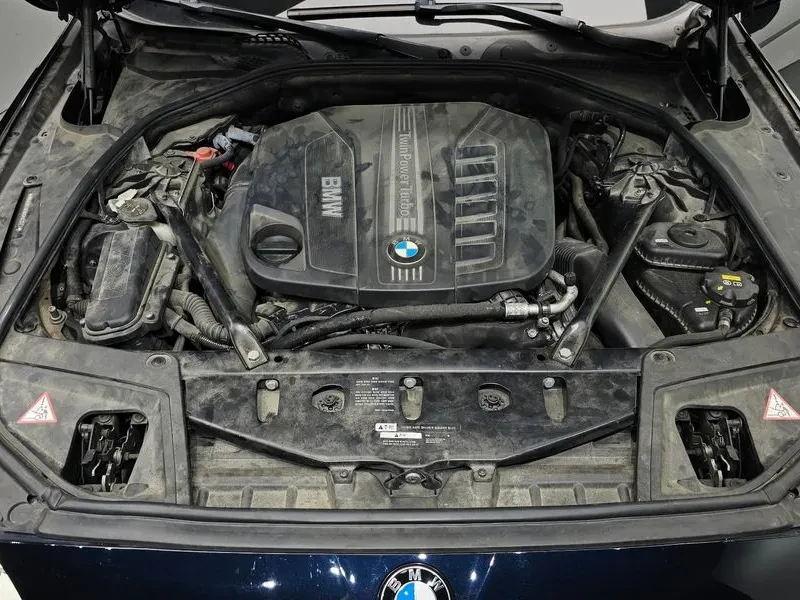 BMW 520 D xDrive M Aerodynamics, снимка 6 - Автомобили и джипове - 56162432
