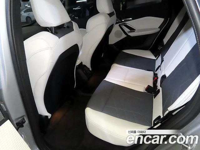 BMW iX1, снимка 7 - Автомобили и джипове - 56267236