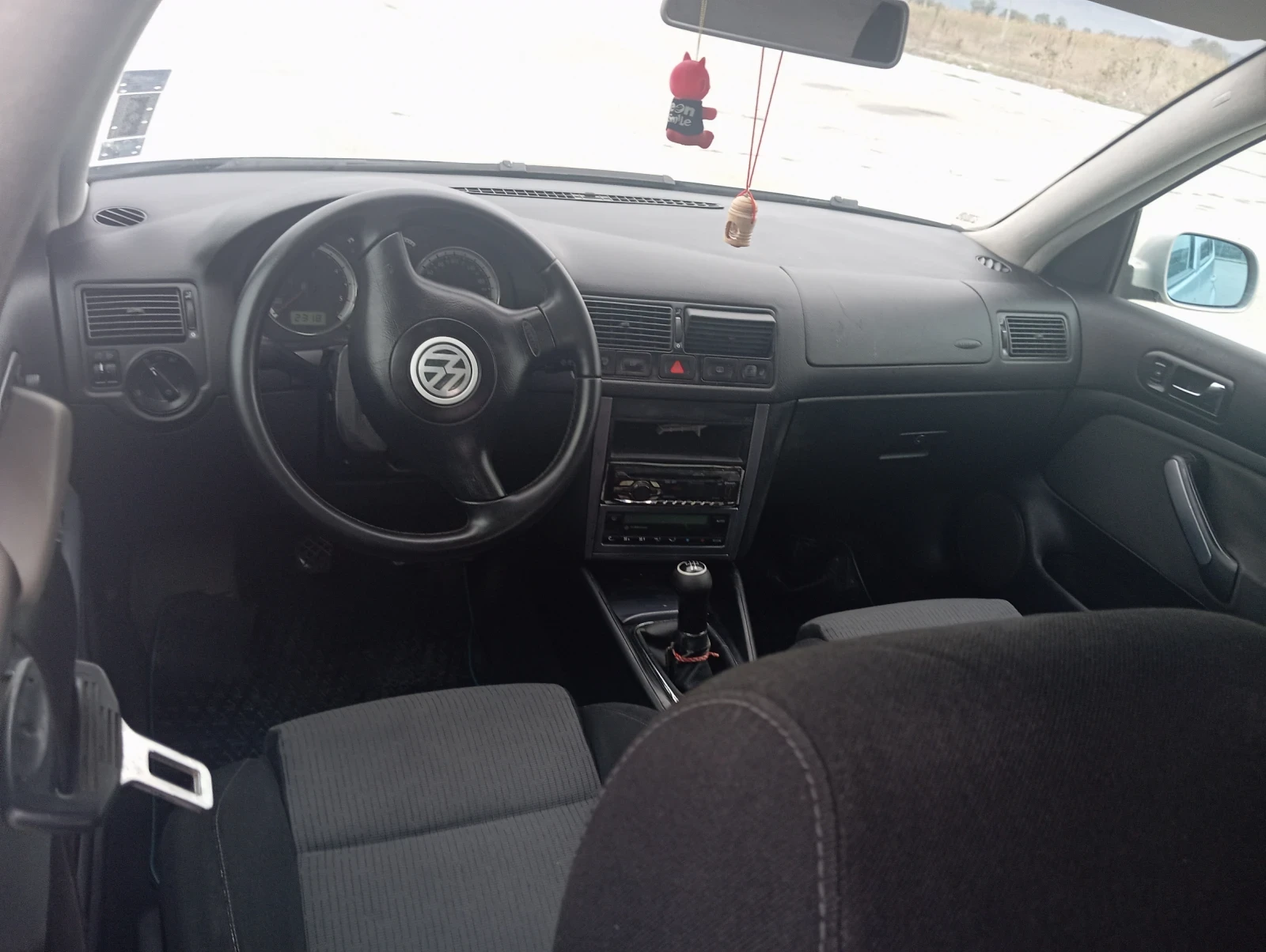 VW Golf  - изображение 9