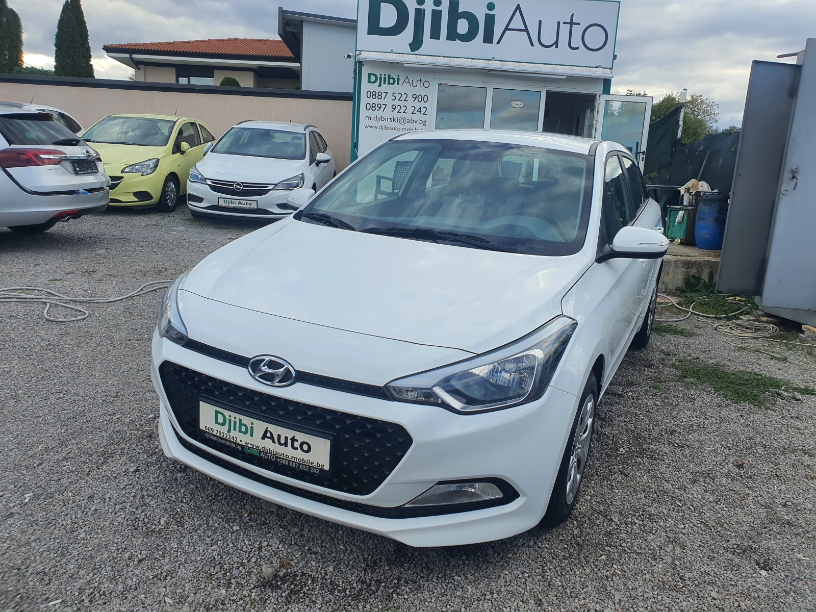 Hyundai I20 1.2i 86k.c EURO6 като нова - изображение 2