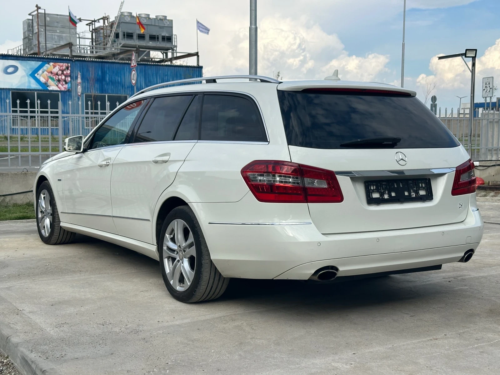 Mercedes-Benz E 350 CDI * 4Matic * Full * Отличен - изображение 5