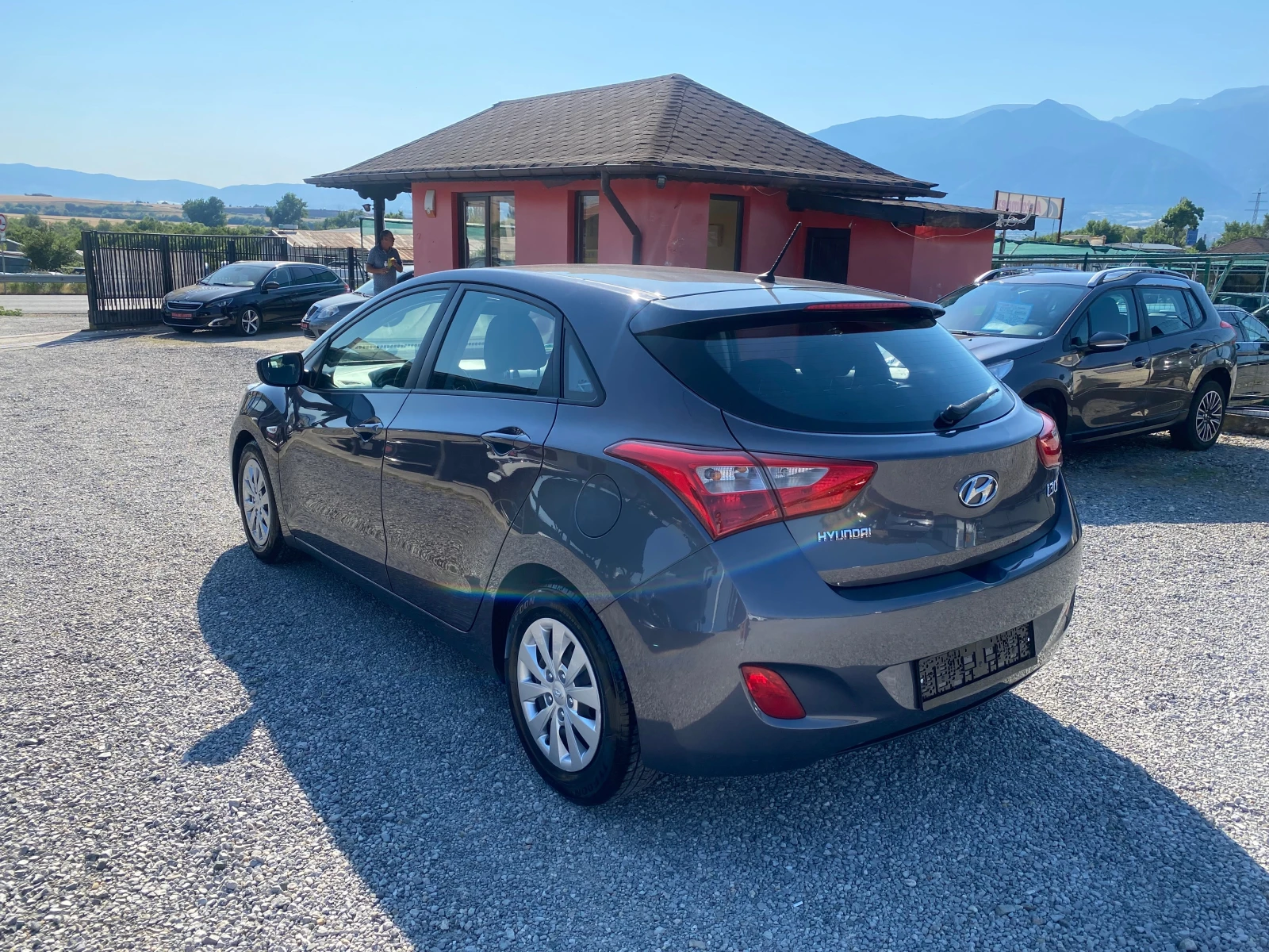 Hyundai I30 1.6crdi Euro6 - изображение 7