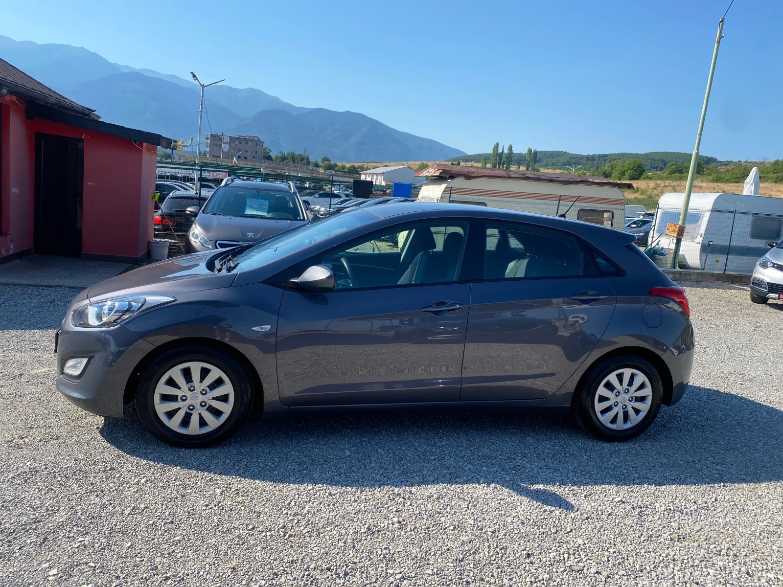 Hyundai I30 1.6crdi Euro6 - изображение 8