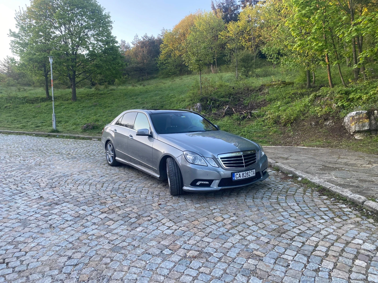 Mercedes-Benz E 350  - изображение 3