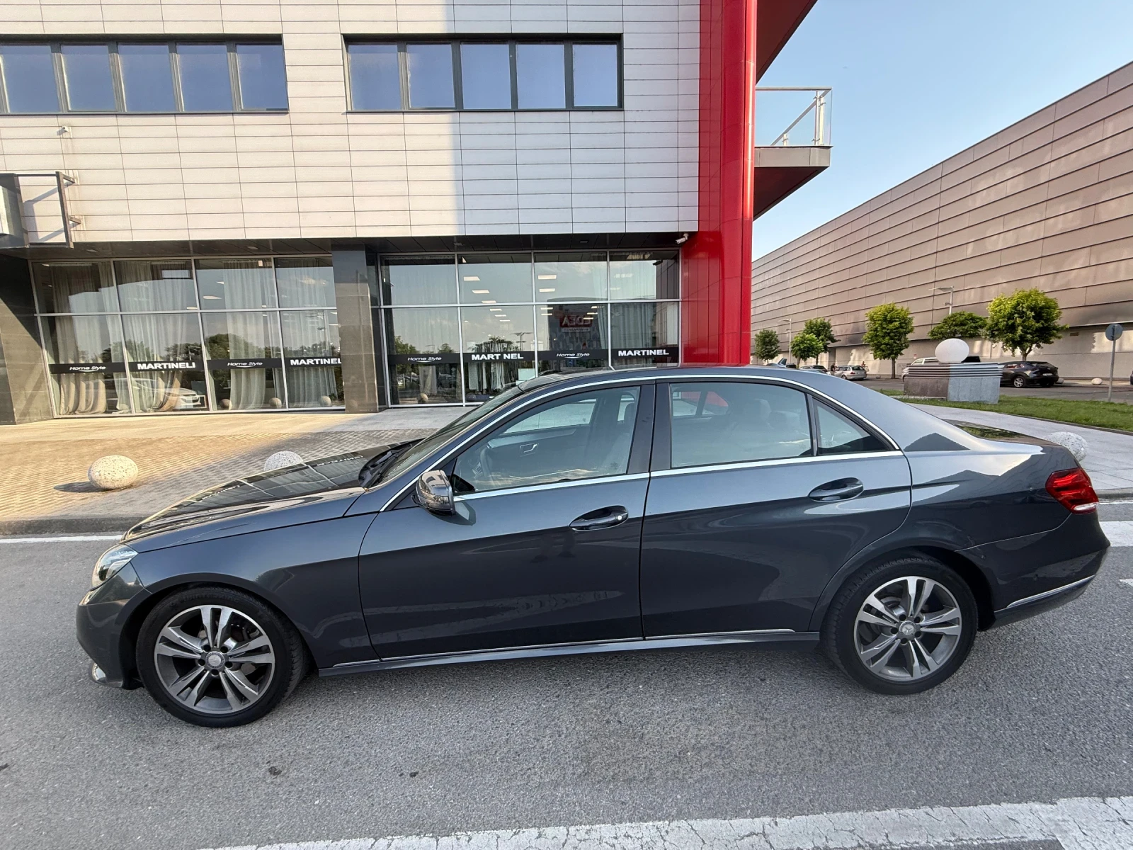 Mercedes-Benz E 220 FACELIFT* 9G* LED* Inteligent - изображение 2