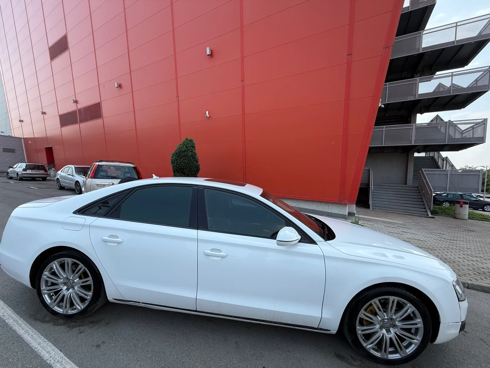 Audi A8 3.0Д* Снежно* БЯЛ* МАСАЖ*  - изображение 3
