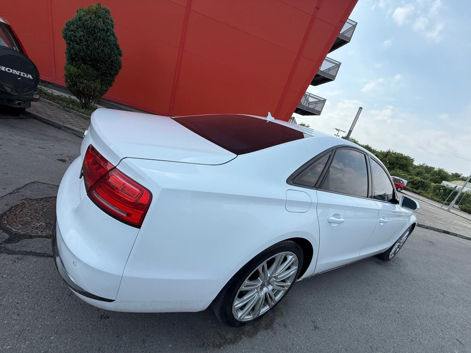 Audi A8 3.0Д* Снежно* БЯЛ* МАСАЖ*  - изображение 4