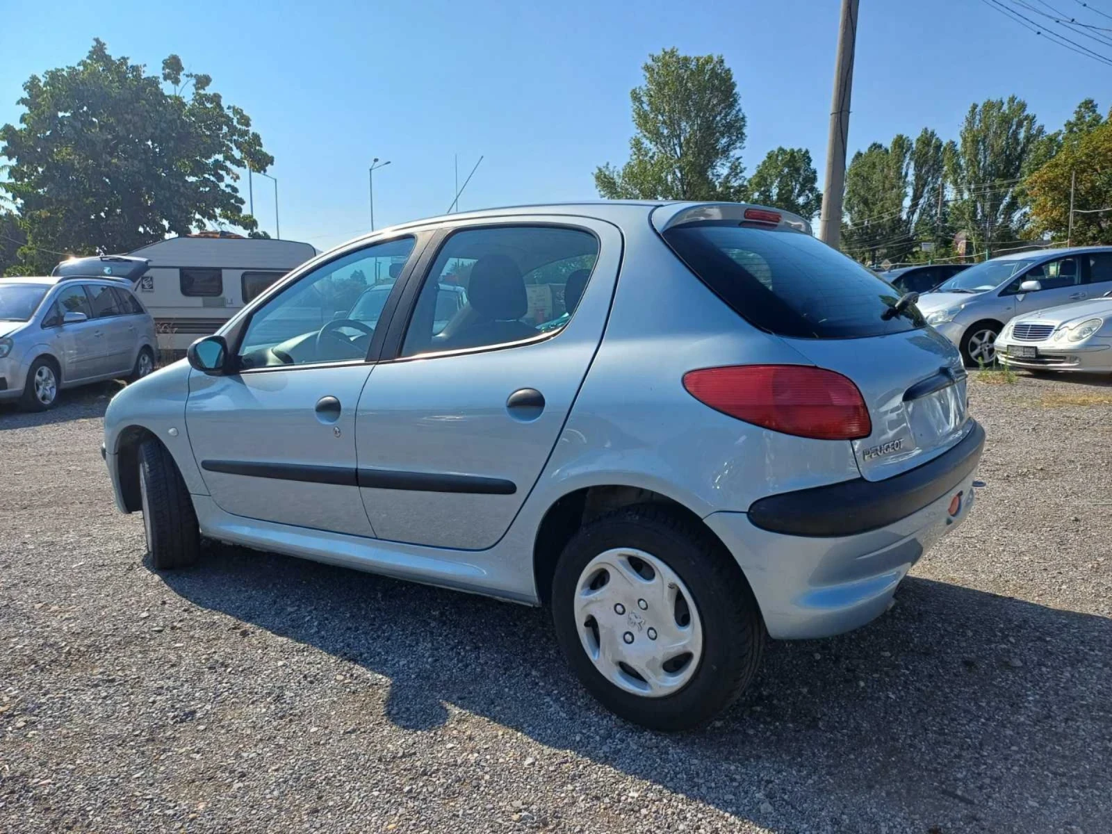 Peugeot 206 1.4 АВТОМАТ - изображение 3