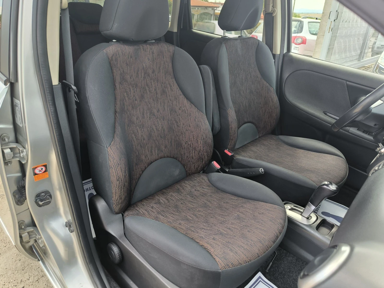 Nissan Note 1.6i AUTOMATIK - изображение 8