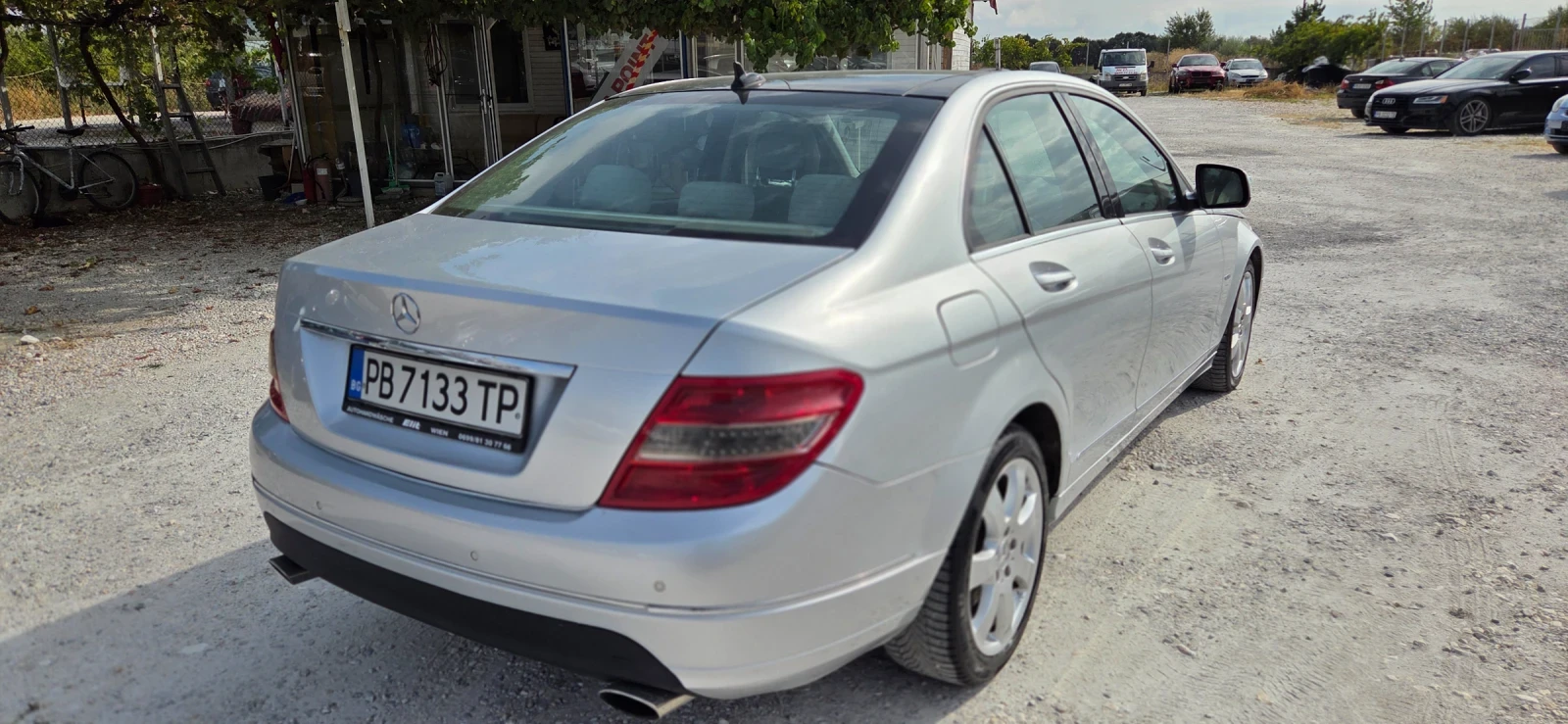 Mercedes-Benz C 320  - изображение 4