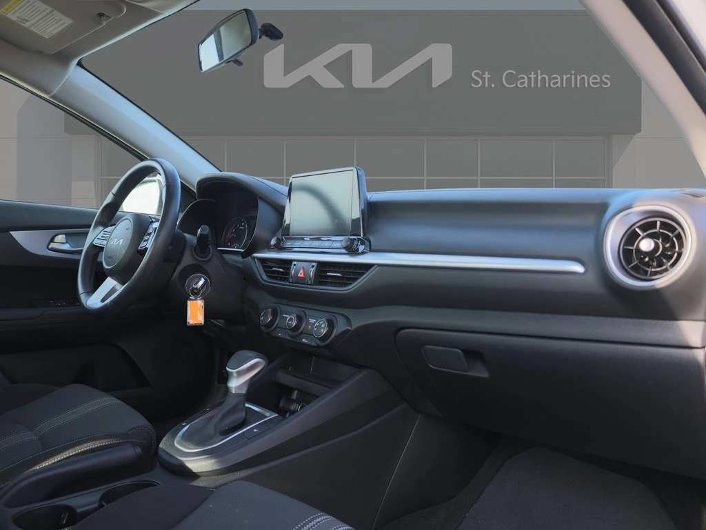 Kia Forte * LX  * CARFAX *    | Mobile.bg   12