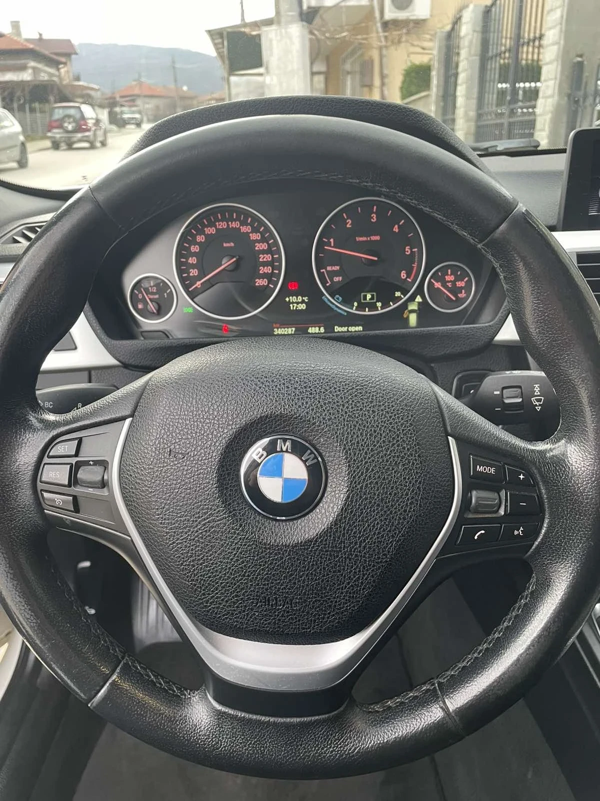 BMW 320  - изображение 5