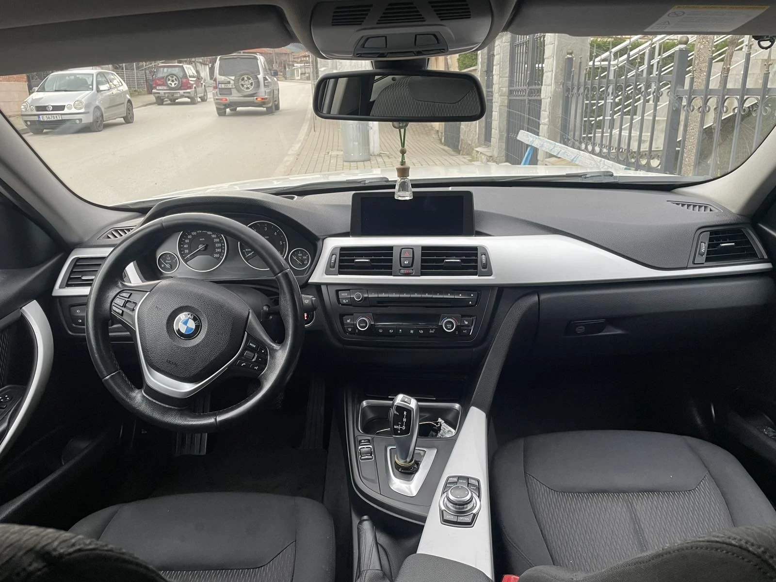 BMW 320  - изображение 6