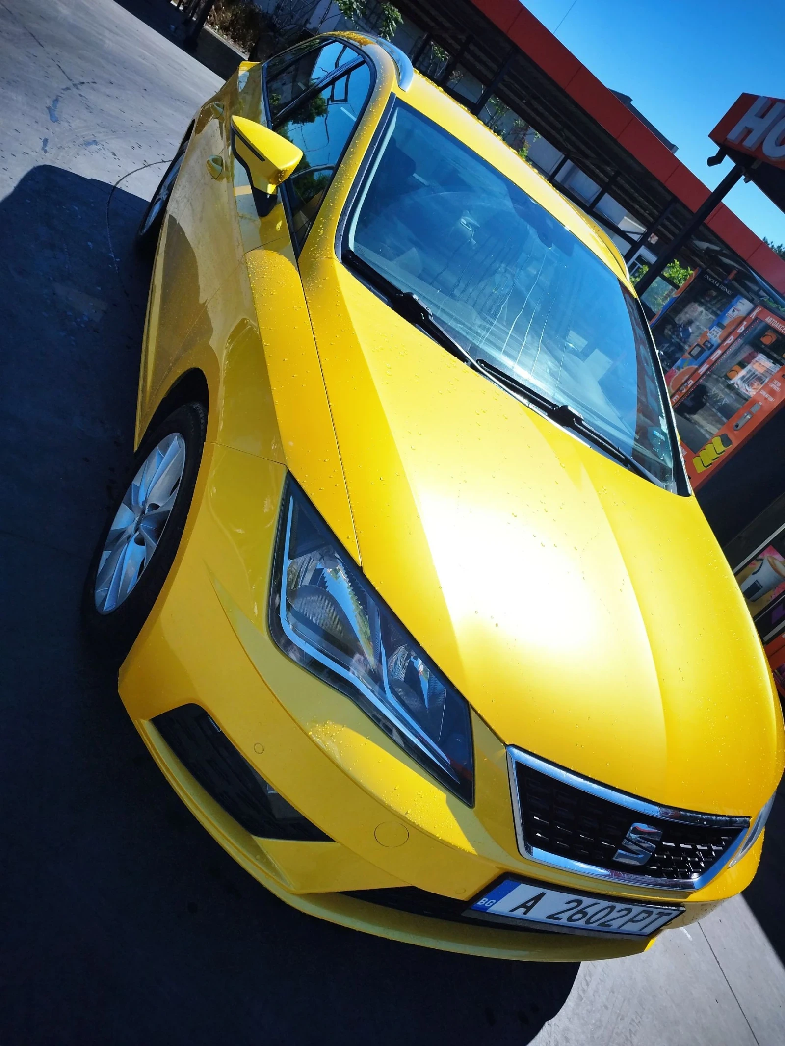 Seat Leon 1.5TGI* LED* NAV* DISTR* , снимка 2 - Автомобили и джипове - 53825396