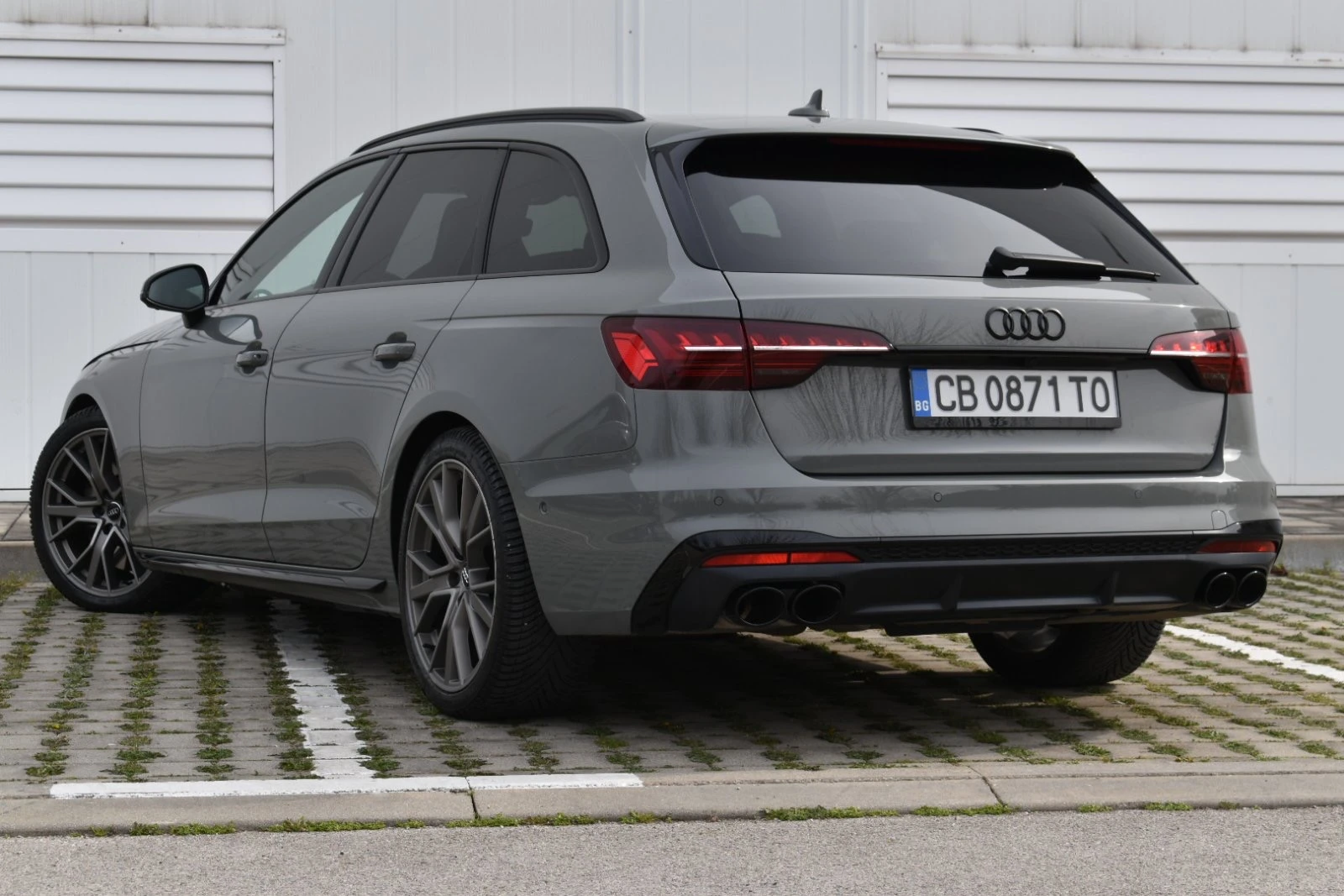 Audi S4 FUL FUL!!!, снимка 7 - Автомобили и джипове - 53923771