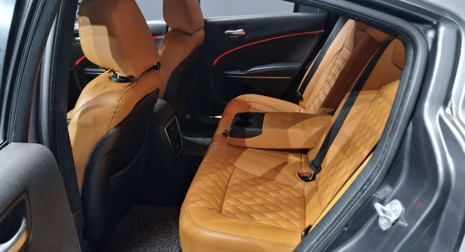 Dodge Charger SXT/WIDEBODY/TUNING/CUSTOM INTERIOR, снимка 13 - Автомобили и джипове - 54414340