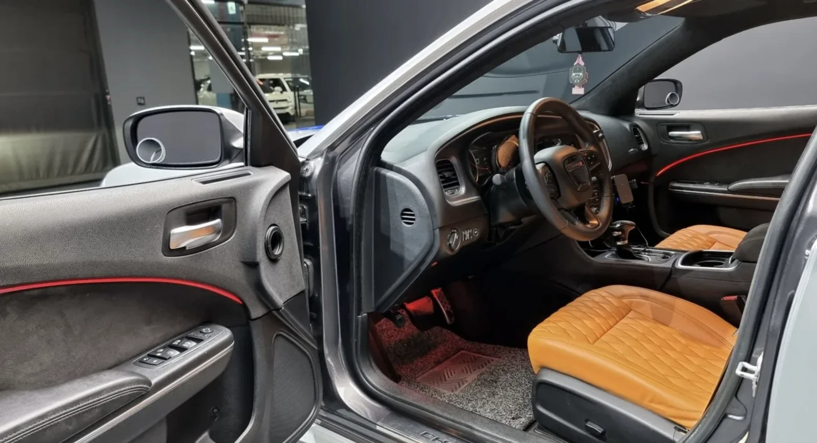 Dodge Charger SXT/WIDEBODY/TUNING/CUSTOM INTERIOR, снимка 11 - Автомобили и джипове - 54414340