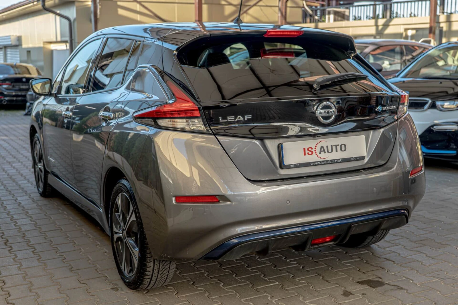 Nissan Leaf  62kWh/N-Connecta/Камера 360/Bose/Distronic/Подгрев, снимка 6 - Автомобили и джипове - 54432413