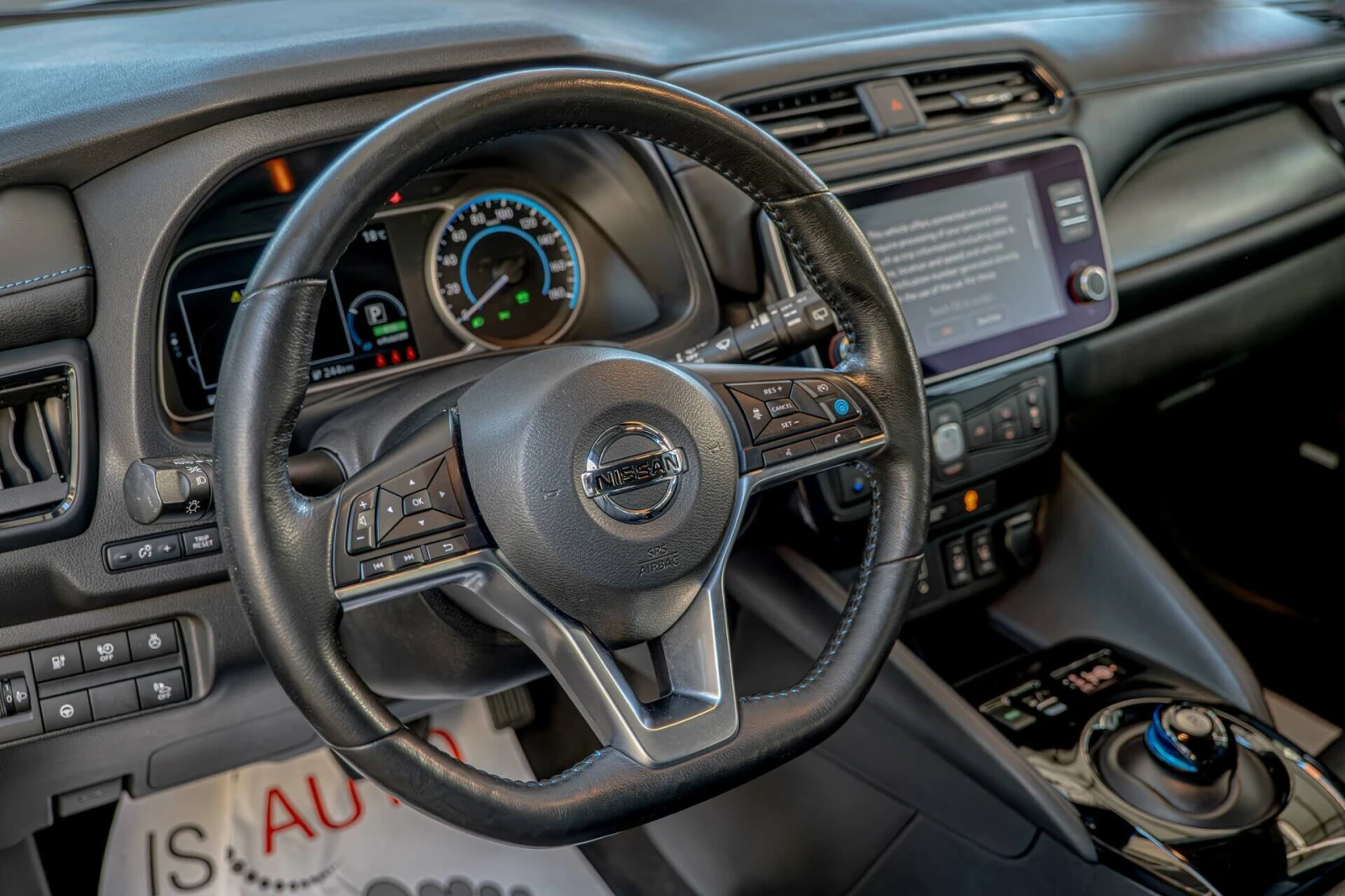 Nissan Leaf  62kWh/N-Connecta/Камера 360/Bose/Distronic/Подгрев, снимка 11 - Автомобили и джипове - 54432413