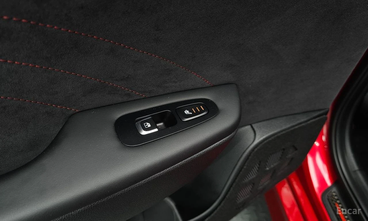 Kia Stinger 3.3 GT Masters AWD* HEAD-UP* 360 CAM* ОБДУХВАНЕ* , снимка 16 - Автомобили и джипове - 54554446