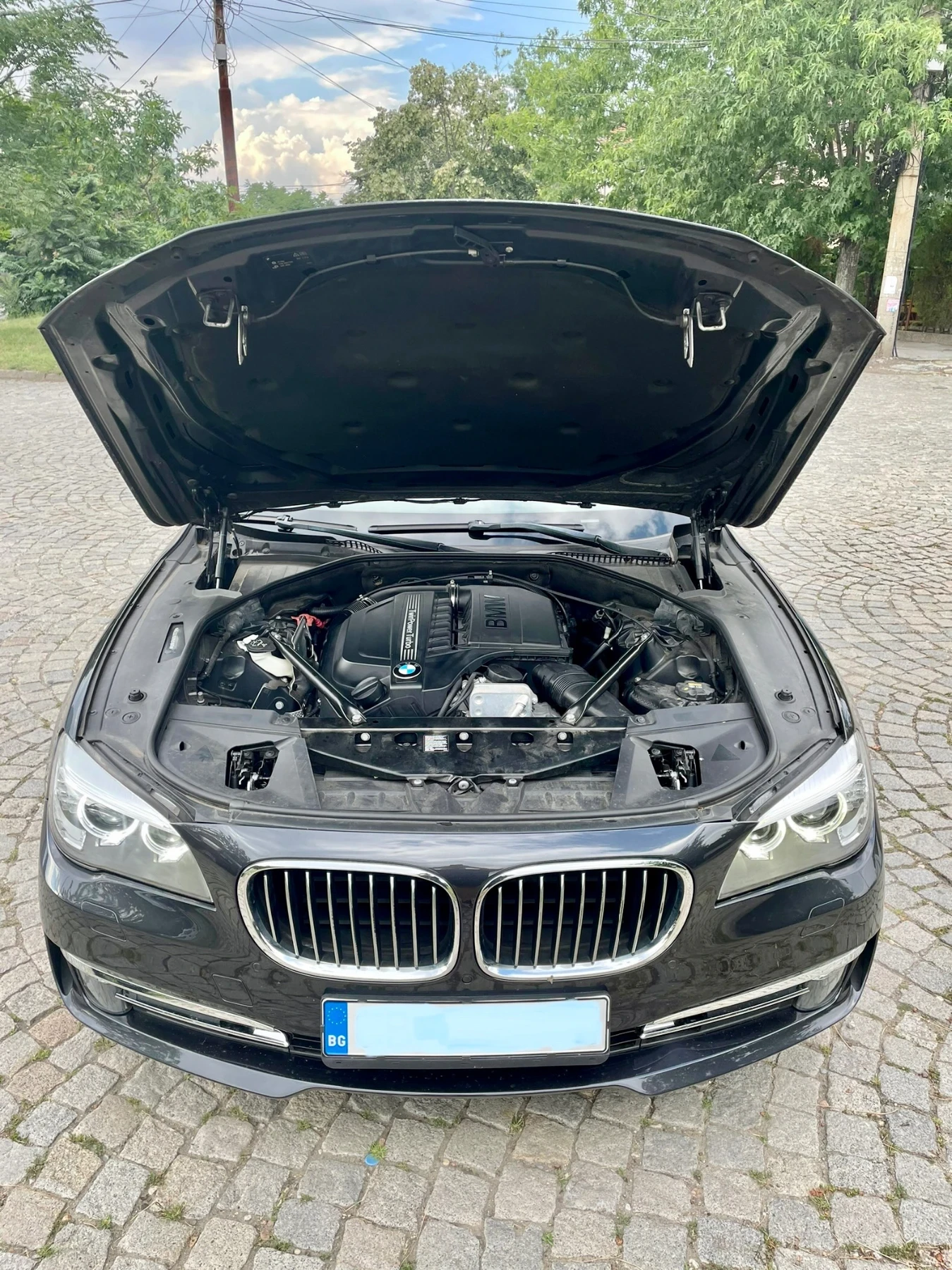 BMW 740 Li, снимка 12 - Автомобили и джипове - 54627341