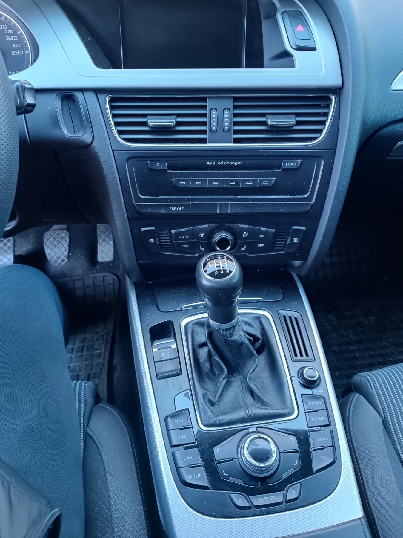 Audi A4 B8, снимка 9 - Автомобили и джипове - 54974524
