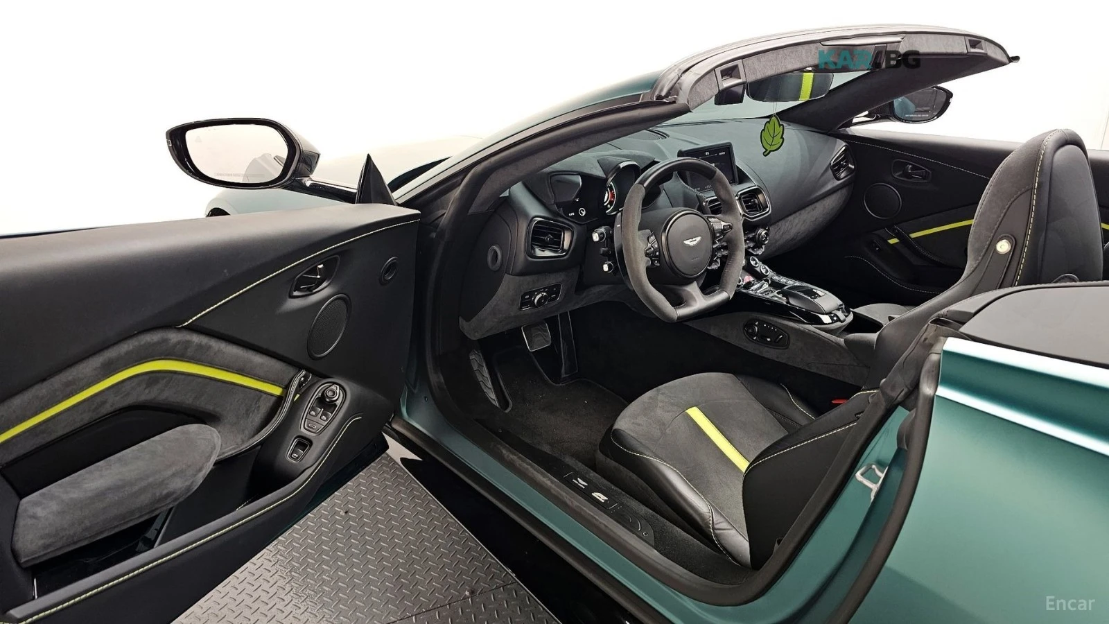 Aston Martin V8 Vantage F1 EDITION, снимка 10 - Автомобили и джипове - 55029938