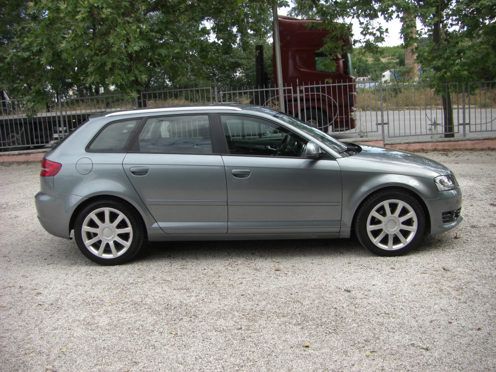 Audi A3 2.0TDI Sportbeck FACCE NAVI 6ck., снимка 6 - Автомобили и джипове - 55197779