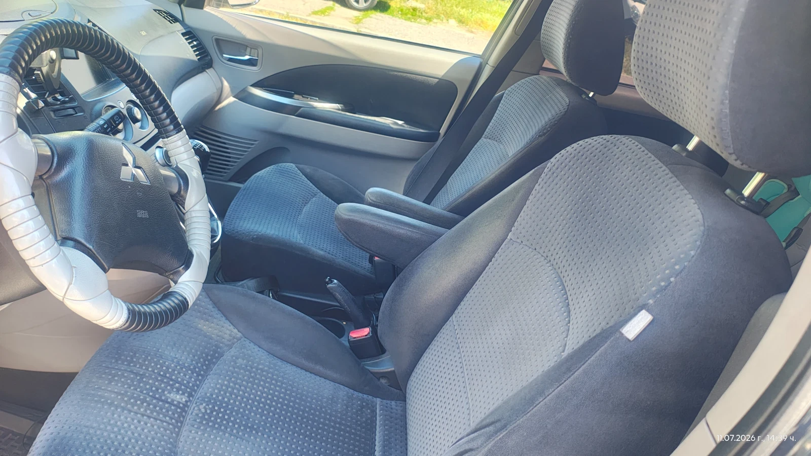 Mitsubishi Grandis 7 ������  | Mobile.bg � ����������� 9