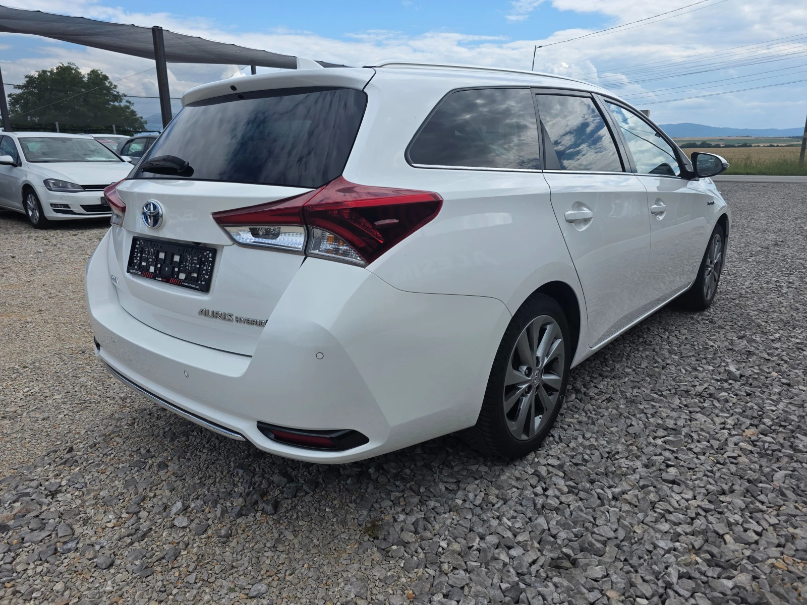 Toyota Auris II-1.8 h-Touring Sports-HYBRID-e CVT-Facelift | Mobile.bg � ����������� 4
